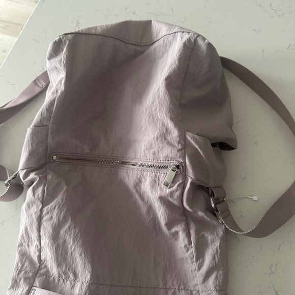 Lululemon purse - Picture 3 of 4